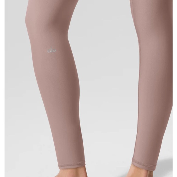 ALO Yoga Bra AND Leggings Set in Taupe - Picture 6 of 13